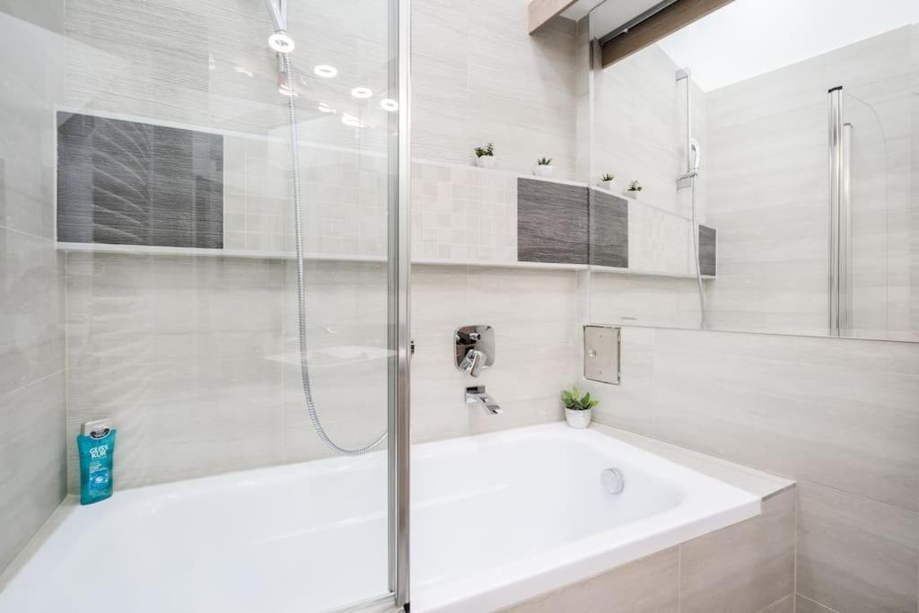 Szalag Utca 6 Luxurious Flat Castle District Apartamento Budapeste Exterior foto
